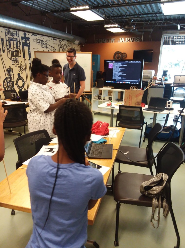 Reinforcement learning workshop with middle school students at MindBubble